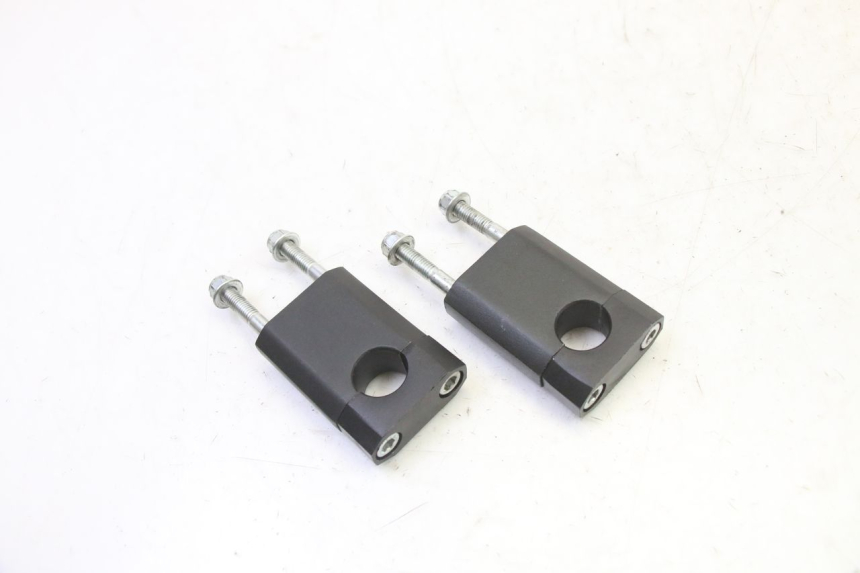 photo de SUPORTE DE GUIDÃO APOLLO RFZ 125 - Detalhe da peça