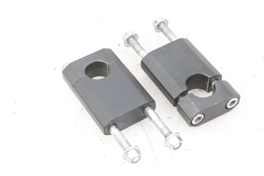 photo de SUPORTE DE GUIDÃO APOLLO RFZ 125 - Outro ângulo de visão