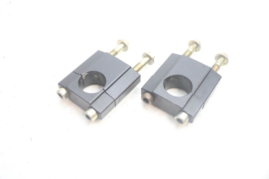 photo de SUPORTE DE GUIDÃO APOLLO RFZ 125 - Detalhe da peça
