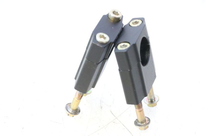 photo de SUPORTE DE GUIDÃO APOLLO RFZ 150 - Outro ângulo de visão