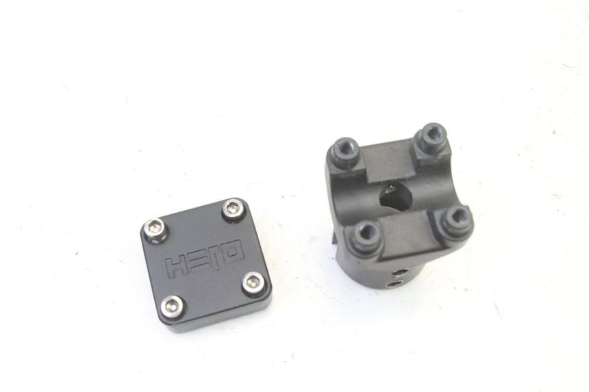 photo de SUPORTE DE GUIDÃO HERO S10 1 - Detalhe da peça