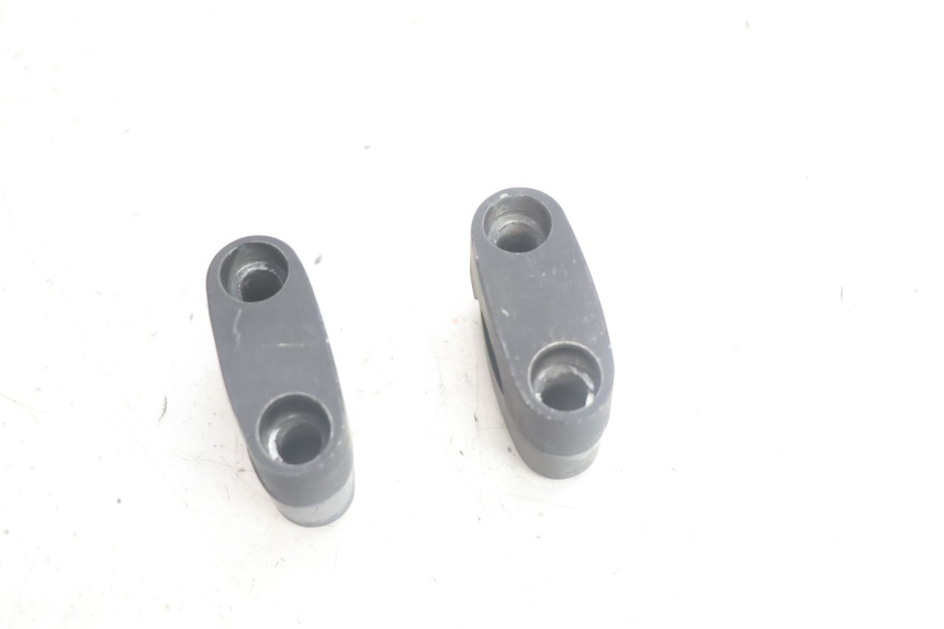 photo de SUPORTE DE GUIDÃO MASH SEVENTY FIVE 125 (2013 - 2021) - Detalhe da peça