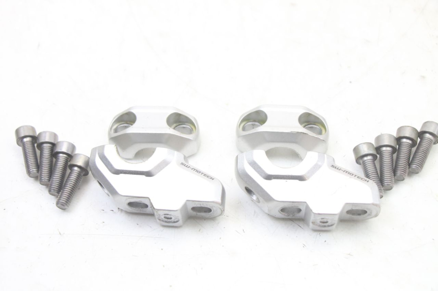 photo de SUPORTE DE GUIDÃO SUZUKI GSF S BANDIT 600 (2000 - 2004) - Vista geral