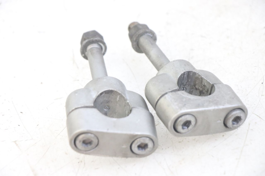 photo de SUPORTE DE GUIDÃO YAMAHA XJN DIVERSION 600 (2000 - 2003) - Outro ângulo de visão