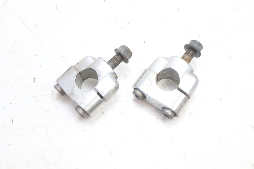 photo de ELEVAÇÃO DE GUIDÃO YAMAHA XJR 1300 (1998 - 2002) - Detalhe da peça