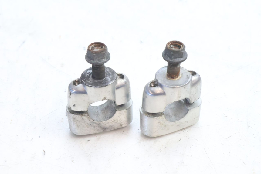 photo de ELEVAÇÃO DE GUIDÃO YAMAHA XJR 1300 (1998 - 2002) - Outro ângulo de visão