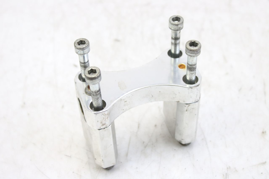 photo de SUPORTE DE GUIDÃO ZHEJIANG XMOTOS XB-81 50 - Ampliação técnica