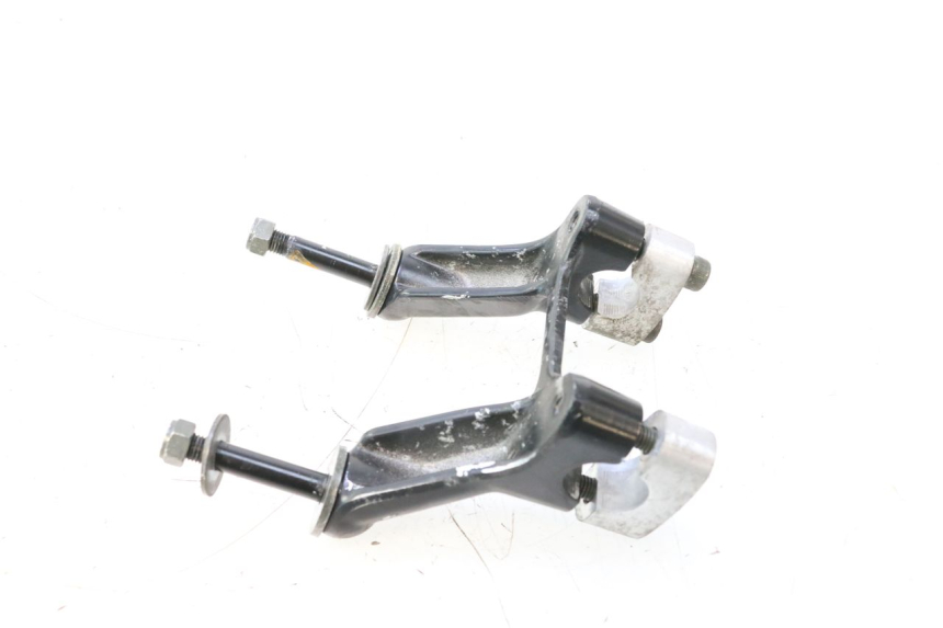 photo de ELEVAÇÃO DE GUIDÃO YAMAHA XP T-MAX ABS 500 (2005 - 2005) - Outro ângulo de visão