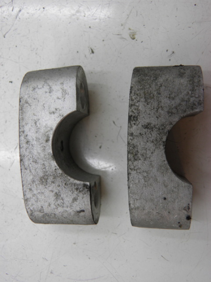 photo de SUPORTE DE GUIDÃO YAMAHA XMAX X-MAX 125 (2006 - 2009) - Detalhe da peça