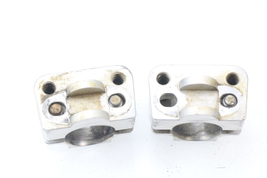 photo de SUPORTE DE GUIDÃO YAMAHA YZ 125 (1998 - 2005) - Zoom do estado de desgaste
