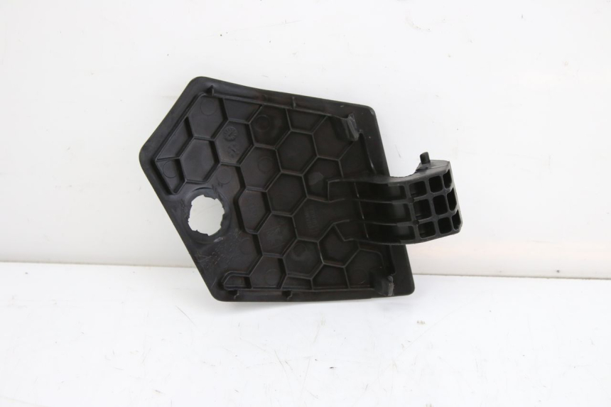 photo de SUPORTE DA CAIXA DE LUVA PEUGEOT CITYSTAR 50 (2013 - 2017) - Ampliação técnica