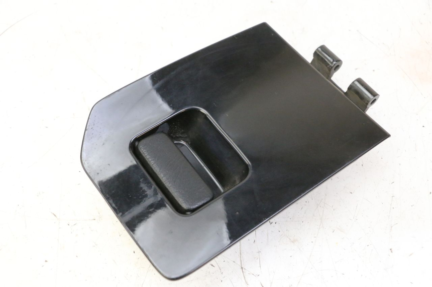 photo de SUPORTE DA CAIXA DE LUVAS HONDA FES S-WING SWING ABS 125 (2007 - 2015) - Detalhe da peça