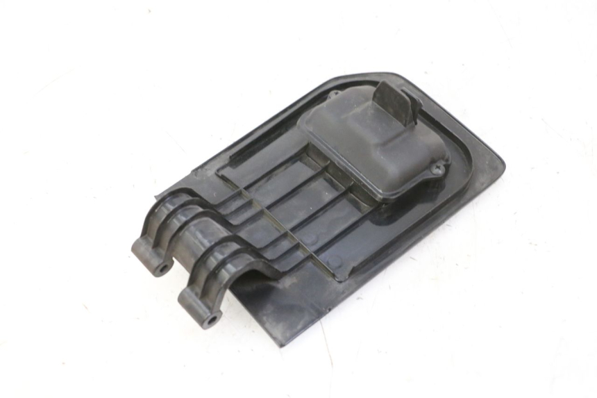 photo de SUPORTE DA CAIXA DE LUVAS HONDA FES S-WING SWING ABS 125 (2007 - 2015) - Ampliação técnica