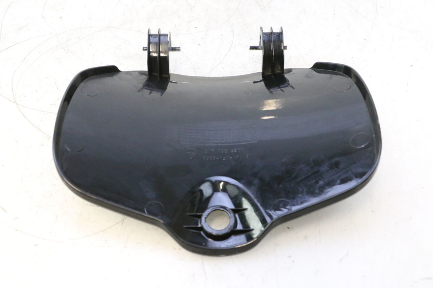 photo de SUPORTE DE PORTA-LUVA SYM FIDDLE 3 III 50 (2014 - 2020) - Outro ângulo de visão
