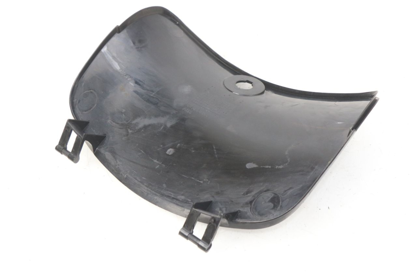 photo de SUPORTE DA CAIXA DE LUVAS MBK FLIPPER 50 (2004 - 2012) - Zoom do estado de desgaste
