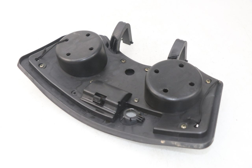 photo de SUPORTE DA CAIXA DE LUVA JONWAY GTX 2T 50 (2014 - 2020) - Outro ângulo de visão