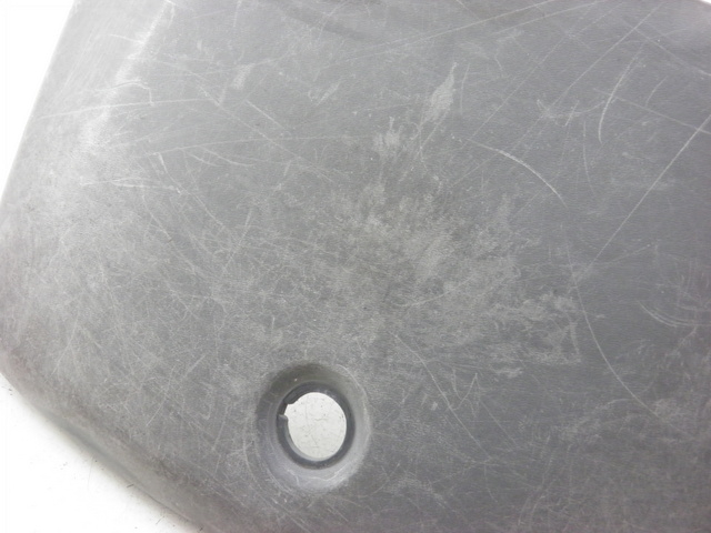 photo de SUPORTE DA CAIXA DE LUVAS HONDA NH VISION 50 (1985 - 1994) - Detalhe da peça