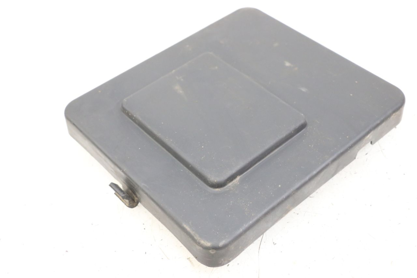 photo de SUPORTE DA CAIXA DE LUVAS HYTRACK HY S 4X4 410 (2013 - 2016) - Zoom do estado de desgaste