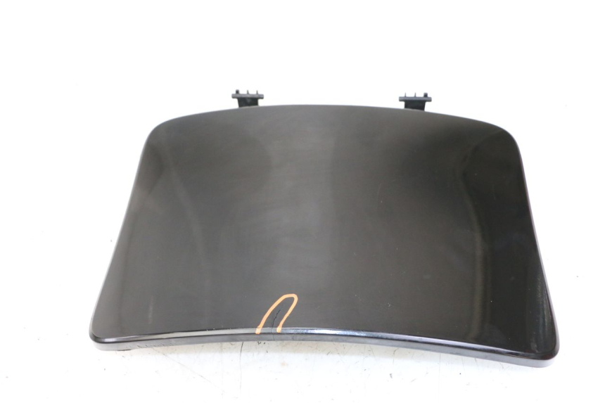 photo de SUPORTE DA CAIXA DE LUVA KYMCO PEOPLE S 125 (2000 - 2008) - Ampliação técnica