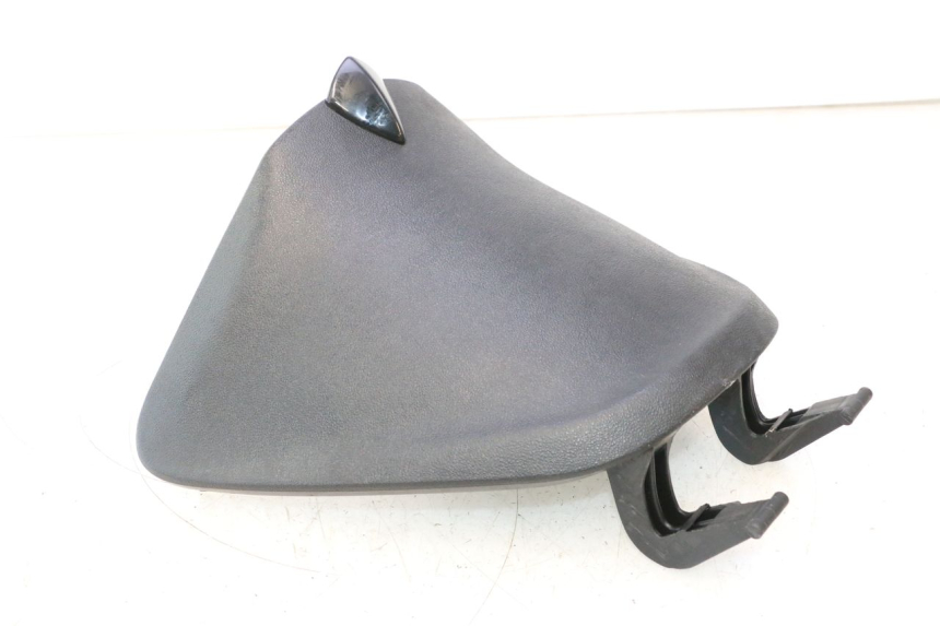 photo de SUPORTE DA CAIXA DE LUVA PIAGGIO LIBERTY IGET 4T 50 (2021 - 2025) - Detalhe da peça
