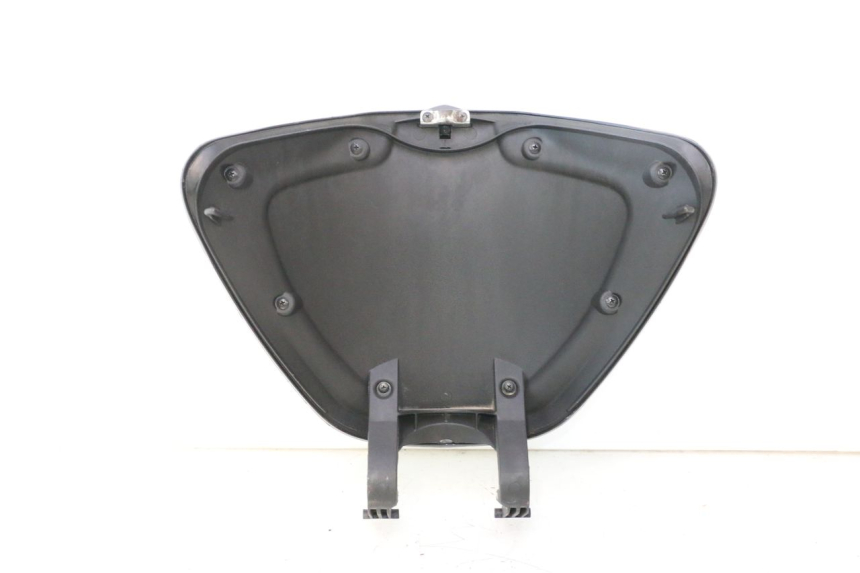 photo de SUPORTE DA CAIXA DE LUVA PIAGGIO LIBERTY IGET 4T 50 (2021 - 2025) - Pontos de fixação