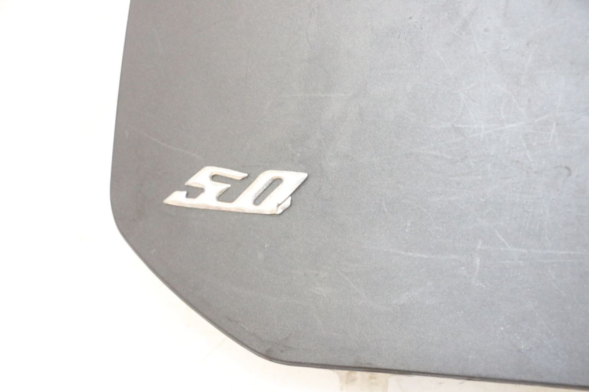 photo de SUPORTE DA CAIXA DE LUVAS KYMCO LIKE 4T 50 (2019 - 2025) - Estado da superfície