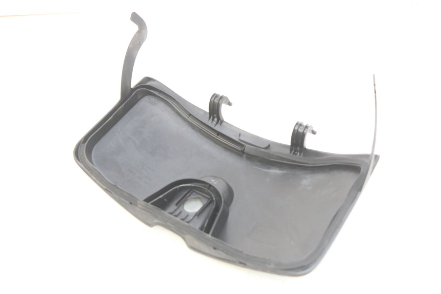 photo de SUPORTE DA CAIXA DE LUVA HONDA NHX LEAD 110 (2008 - 2010) - Zoom do estado de desgaste