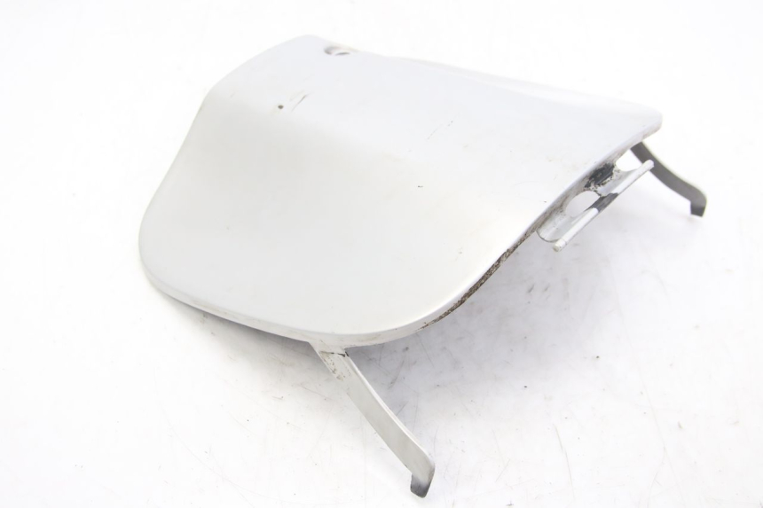 photo de SUPORTE DA CAIXA DE LUVA APRILIA SCARABEO 4T 50 (2009 - 2017) - Zoom do estado de desgaste