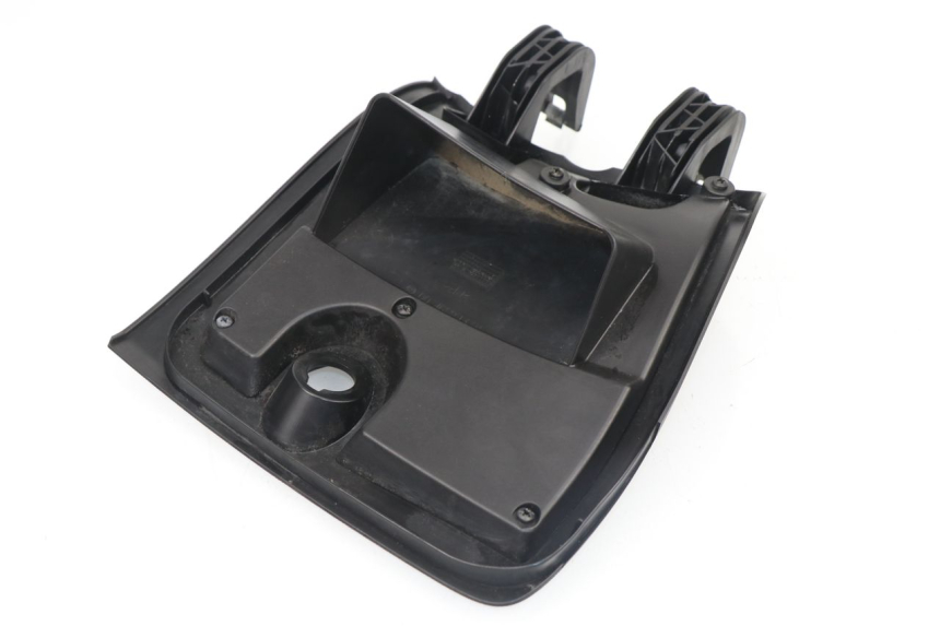 photo de SUPORTE DA CAIXA DE LUVAS MBK SKYCRUISER 125 (2006 - 2009) - Zoom do estado de desgaste