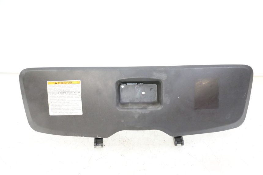 photo de SUPORTE DA CAIXA DE LUVAS SUZUKI BURGMAN 125 (2007 - 2014) - Vista principal