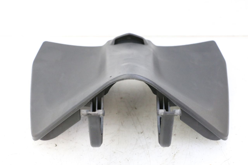 photo de SUPORTE DA CAIXA DE LUVA APRILIA SXR 50 (2021 - 2023) - Ampliação técnica