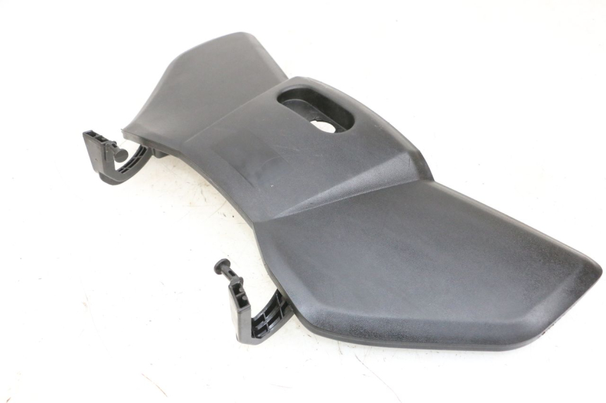 photo de SUPORTE DA CAIXA DE LUVAS YAMAHA X-MAX XMAX 125 (2010 - 2013) - Vista geral
