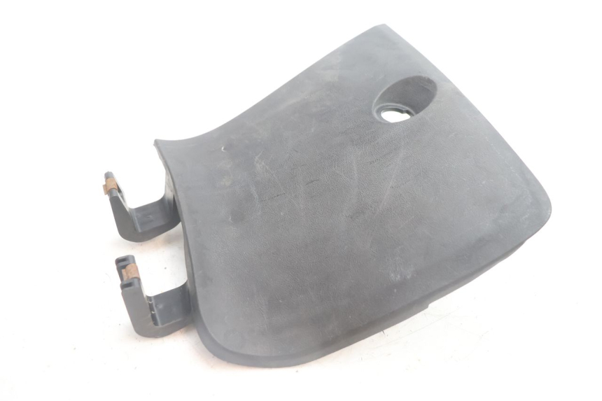 photo de SUPORTE DA CAIXA DE LUVA YAMAHA XMAX X-MAX 125 (2006 - 2009) - Ampliação técnica