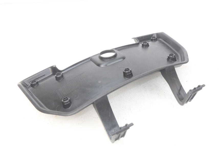 photo de SUPORTE DA CAIXA DE LUVA TGB X-MOTION XMOTION 125 (2008 - 2014) - Zoom do estado de desgaste