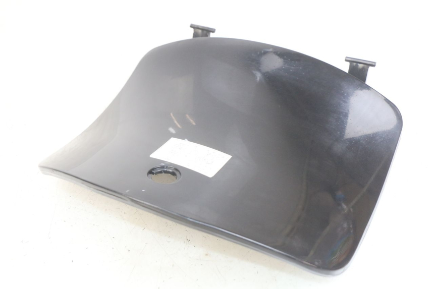 photo de SUPORTE DA CAIXA DE LUVAS YIYING YY125T 125 (2006 - 2014) - Pontos de fixação