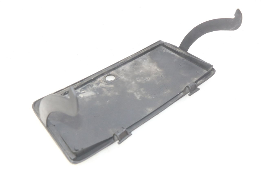 photo de SUPORTE DA CAIXA DE LUVA YIYING YY50QT-10 50 (2007 - 2022) - Zoom do estado de desgaste