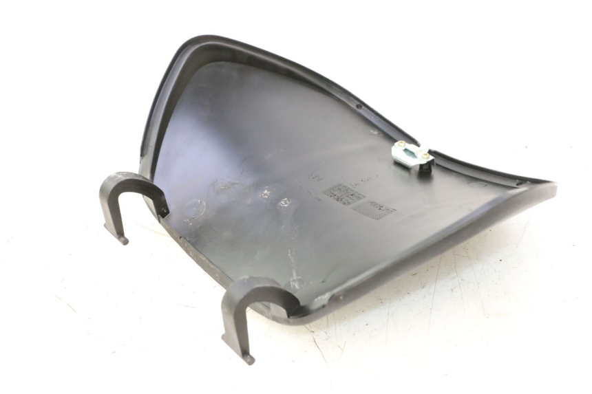 photo de SUPORTE DA CAIXA DE LUVA PIAGGIO ZIP 2T 50 (2009 - 2019) - Outro ângulo de visão