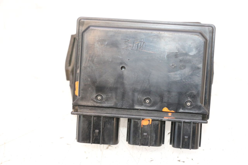 photo de SUPORTE DE FUSÍVEL KAWASAKI ER-6 ER6 F ABS 650 (2012 - 2016) - Outro ângulo de visão