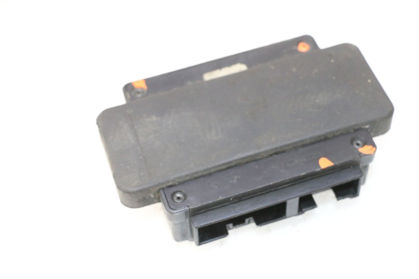 photo de PORTA FUSÍVEL KAWASAKI GPX F ZX750F 750 (1986 - 1990) - Outro ângulo de visão