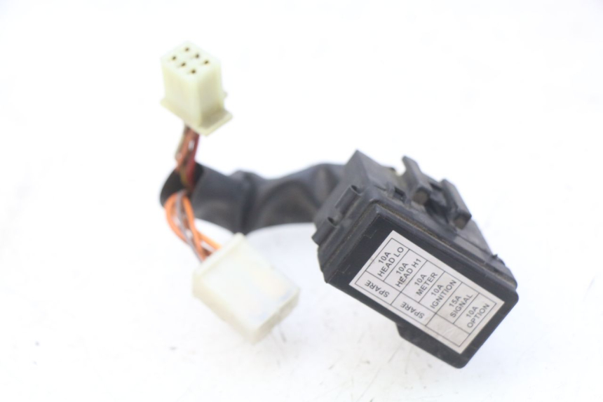 photo de SUPORTE DE FUSÍVEL SUZUKI SIXTEEN 125 (2008 - 2010) - Outro ângulo de visão