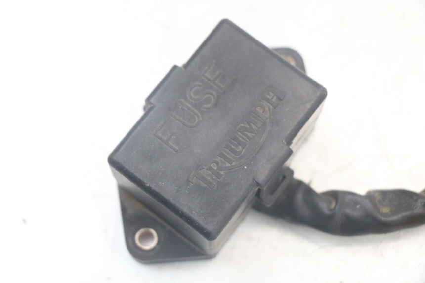 photo de SUPORTE DE FUSÍVEL TRIUMPH SPEED TRIPLE T301 900 (1994 - 1996) - Detalhe da peça