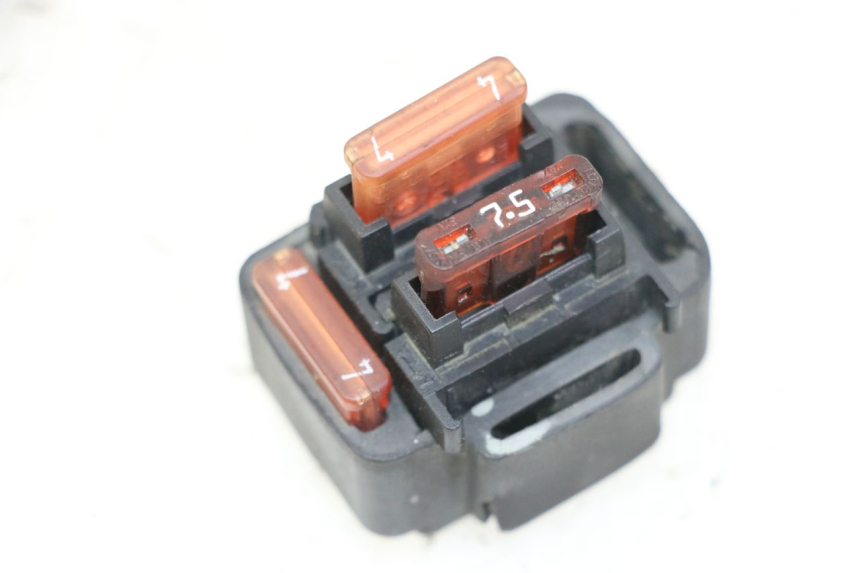 photo de SUPORTE DE FUSÍVEL YAMAHA YP MAJESTY 125 (2007 - 2010) - Vista principal