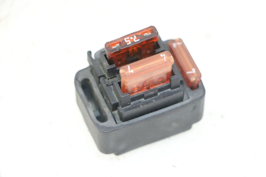 photo de SUPORTE DE FUSÍVEL YAMAHA YP MAJESTY 125 (2007 - 2010) - Zoom do estado de desgaste