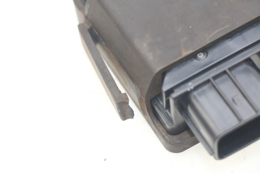 photo de SUPORTE DE FUSÍVEL KAWASAKI Z 650 (2016 - 2019) - Detalhe da peça