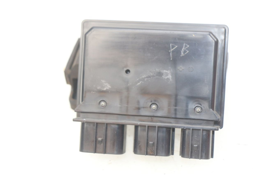 photo de SUPORTE DE FUSÍVEL KAWASAKI Z 650 (2016 - 2019) - Zoom do estado de desgaste
