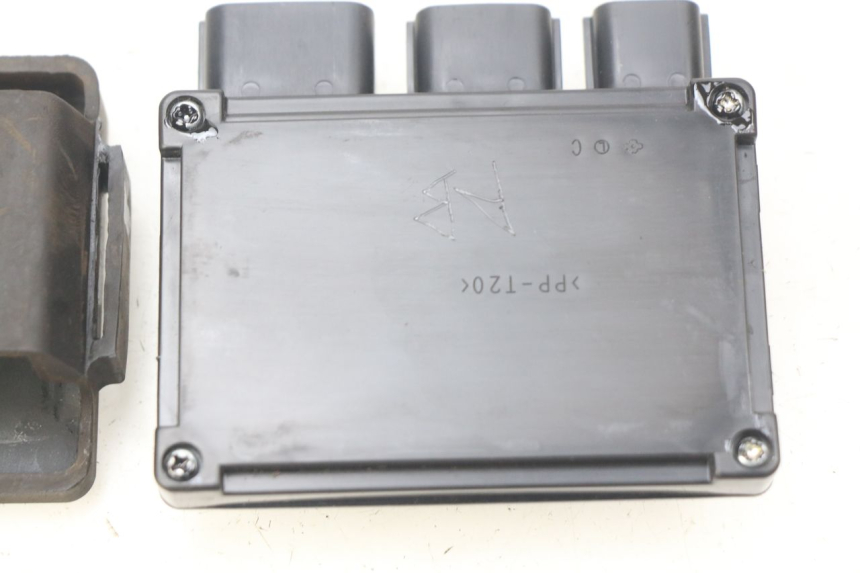 photo de SUPORTE DE FUSÍVEL KAWASAKI Z 650 (2016 - 2019) - Ampliação técnica