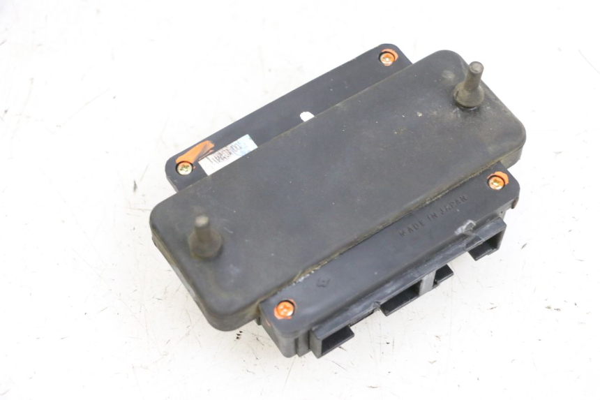 photo de SUPORTE DE FUSÍVEL KAWASAKI ZR 7 750 (1999 - 2004) - Detalhe da peça