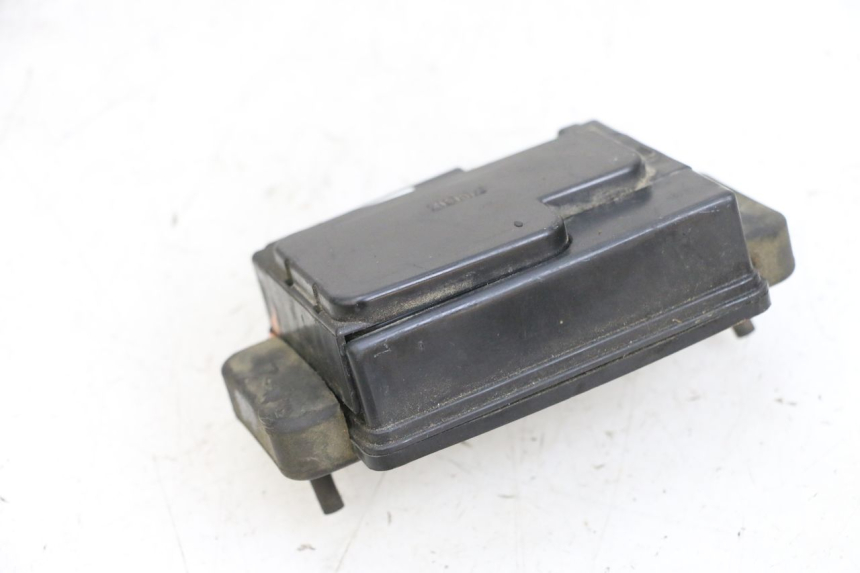 photo de SUPORTE DE FUSÍVEL KAWASAKI ZR 7 750 (1999 - 2004) - Outro ângulo de visão