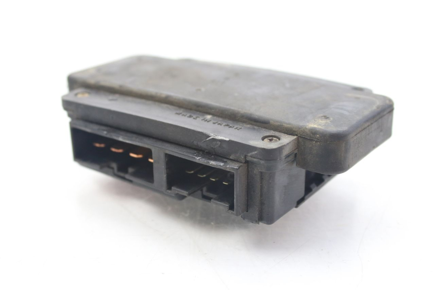 photo de SUPORTE DE FUSÍVEL KAWASAKI ZZR 600 (1995 - 2004) - Zoom do estado de desgaste