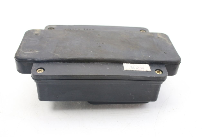 photo de SUPORTE DE FUSÍVEL KAWASAKI ZZR 600 (1995 - 2004) - Ampliação técnica